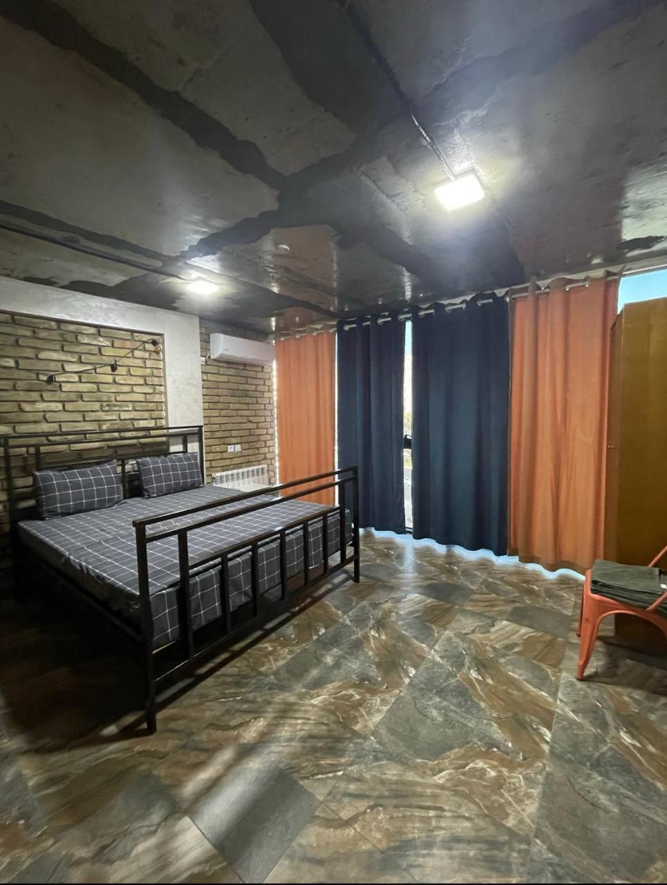 Local Hotel Tashkent Ngoại thất bức ảnh